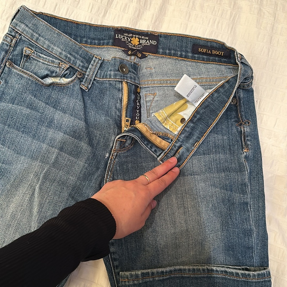 6/28 Lucky Jeans - Picture 3 of 4